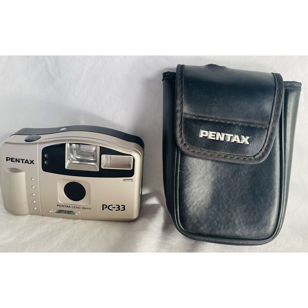 Pentax PC-330 35mm Point & Shoot Film Camera & Case Flash Pentax 30mm Lens Works